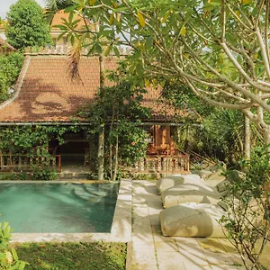 villa-lumbung.ubudhotelsnow.com/